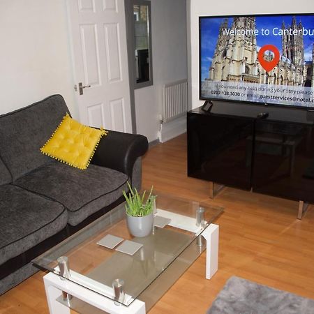 Budget Canterbury Apartment Exterior foto